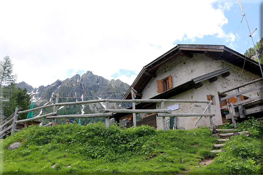 foto Da rifugio Carlettini al rifugio Caldenave